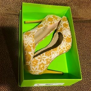 Sam Edelman Woven Sun Floral Fab Pumps in Sz 8
